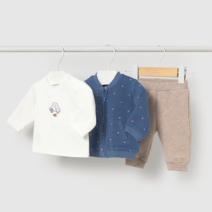 Conjunto pantalón y sudadera